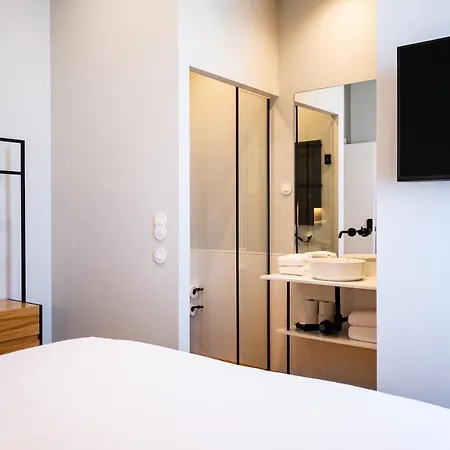 A House In - Adults Only 2*