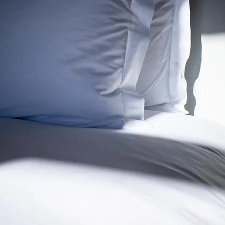 A House In - Adults Only Hotel