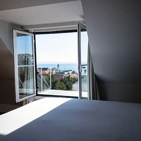 A House In - Adults Only 3* Estoril