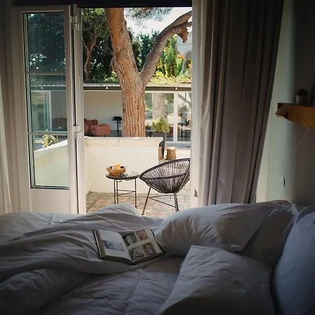 A House In - Adults Only Hotel