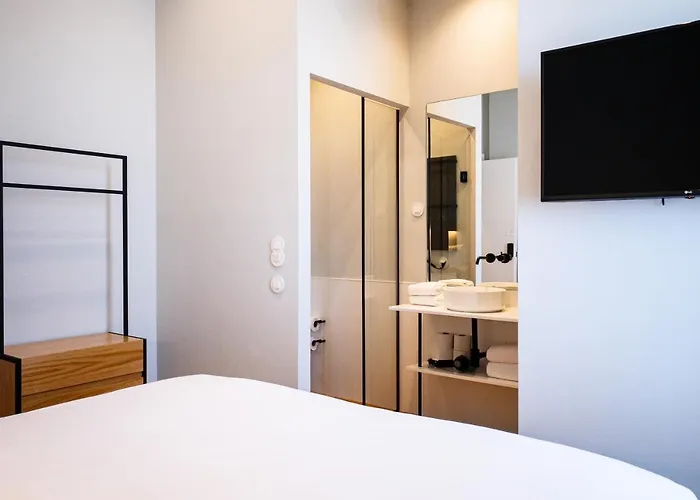 A House In - Adults Only 2*