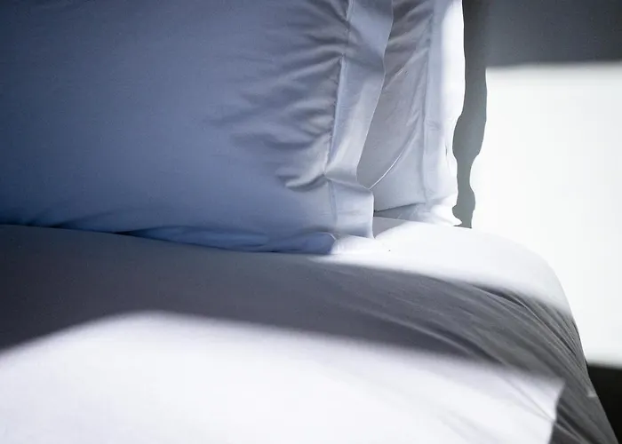 A House In - Adults Only Hotel