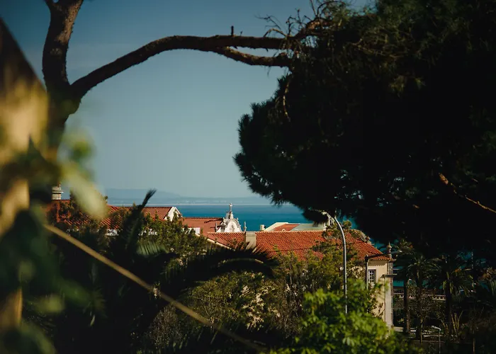 A House In - Adults Only 2* Estoril