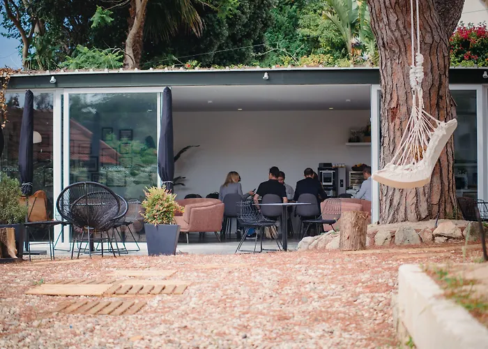 A House In - Adults Only Hotel Estoril