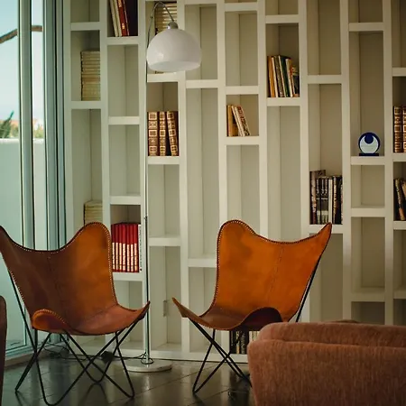 A House In - Adults Only Hotel